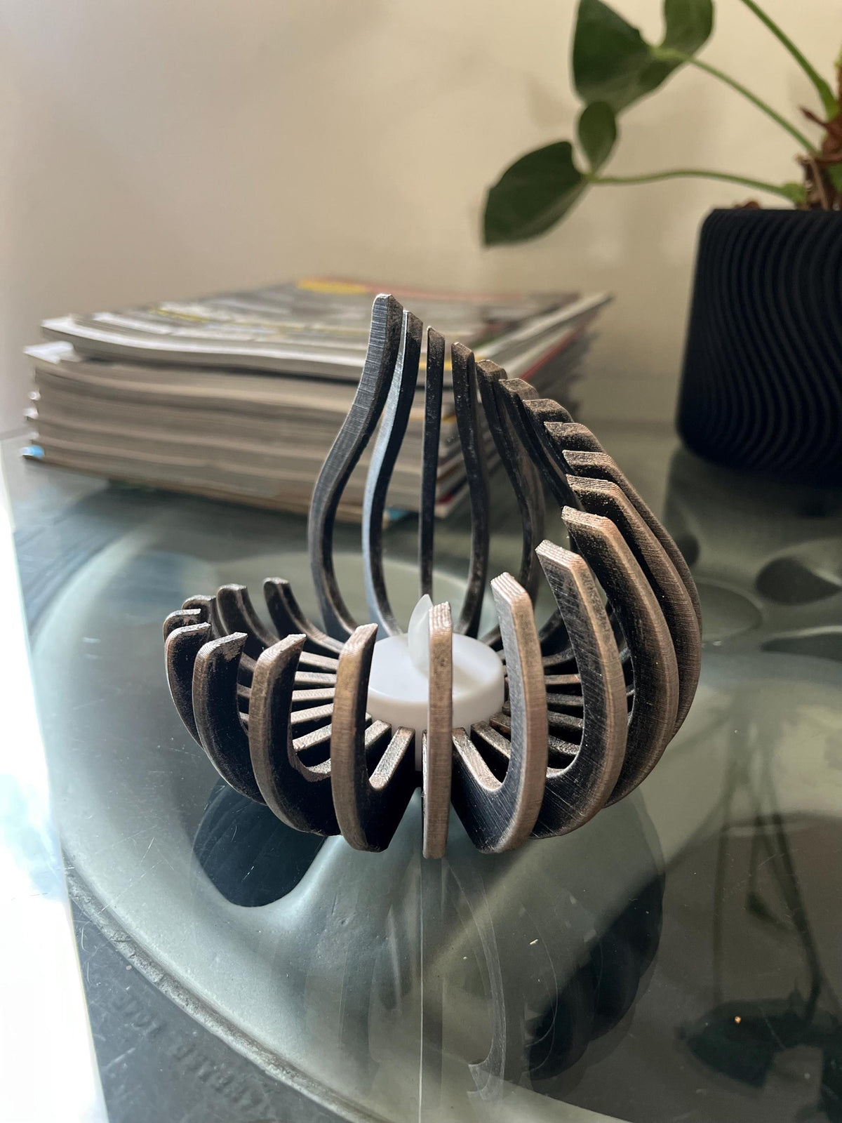 Modern Kerzenhalter für Teelichter - 3D Druck - metallic handbemalt