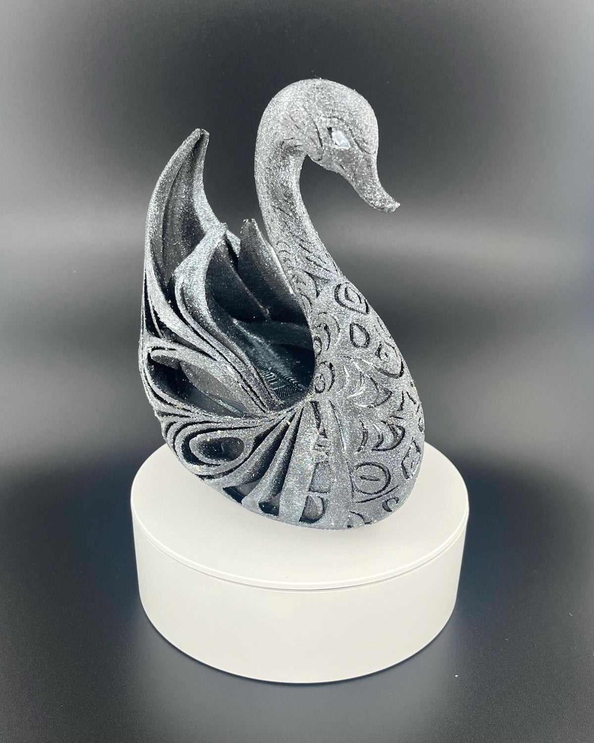 ornamental swan sculpture - elegant 3D print - key holder - modern animal figure
